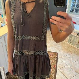 Buckle grey tank top, long